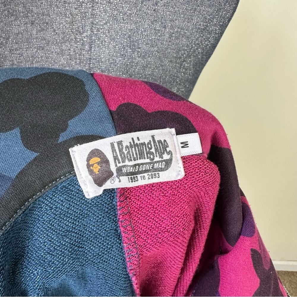 A Bathing Ape BAPE Men's Shark Split Blue Pink Camo Hoodie Size Medium - Picture 2 of 9